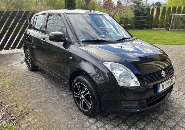 Suzuki Swift cena 17400 przebieg: 163000, rok produkcji 2010 z Starachowice małe 352